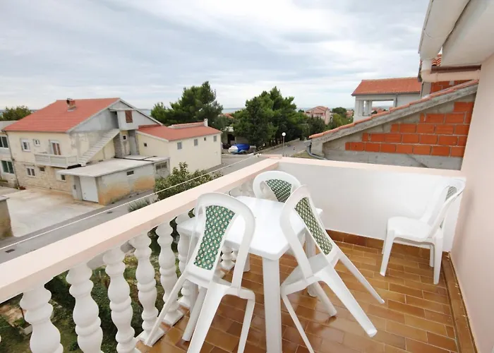 - Mulo 5796a 公寓 *