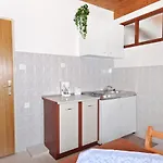 - Mulo 5796a Vrsi